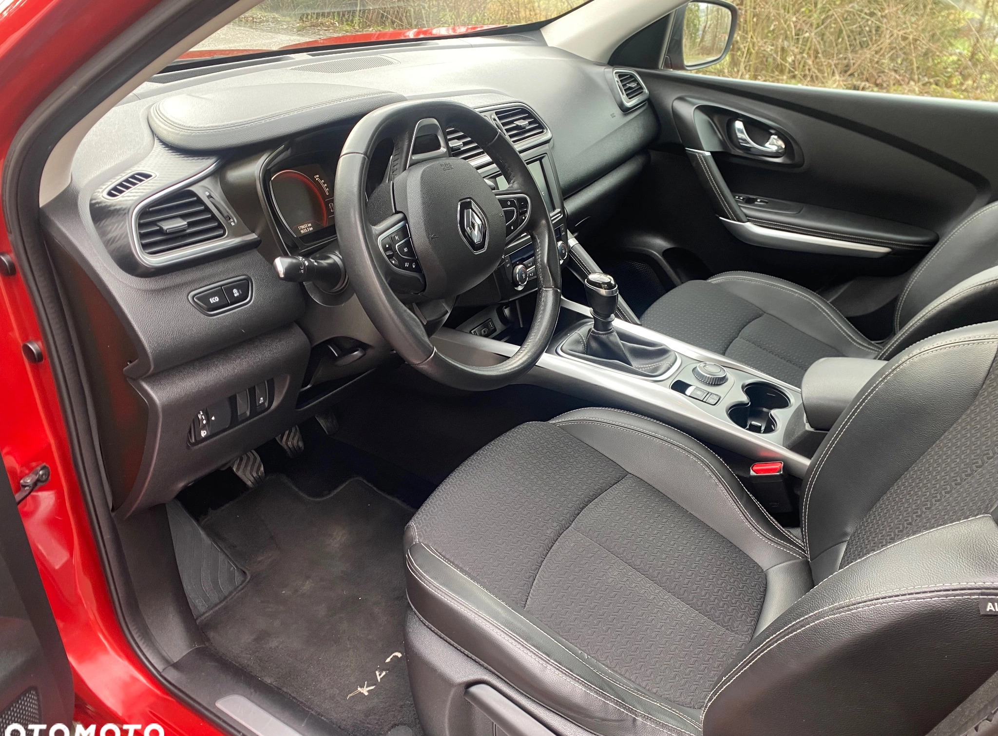 Renault Kadjar cena 52500 przebieg: 179000, rok produkcji 2015 z Konstantynów Łódzki małe 352